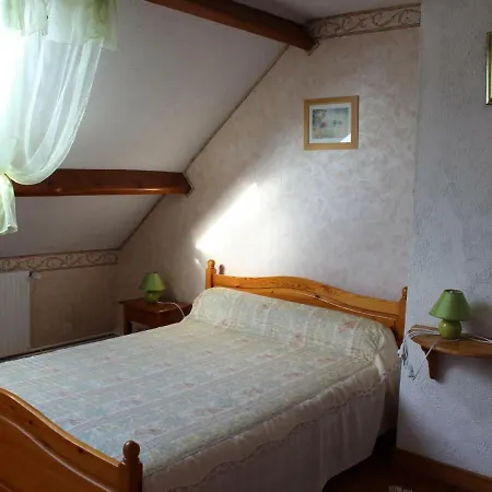 Rety, 5 Pieces, 6 Personnes - Fr-1-376-84 Ferienhaus *